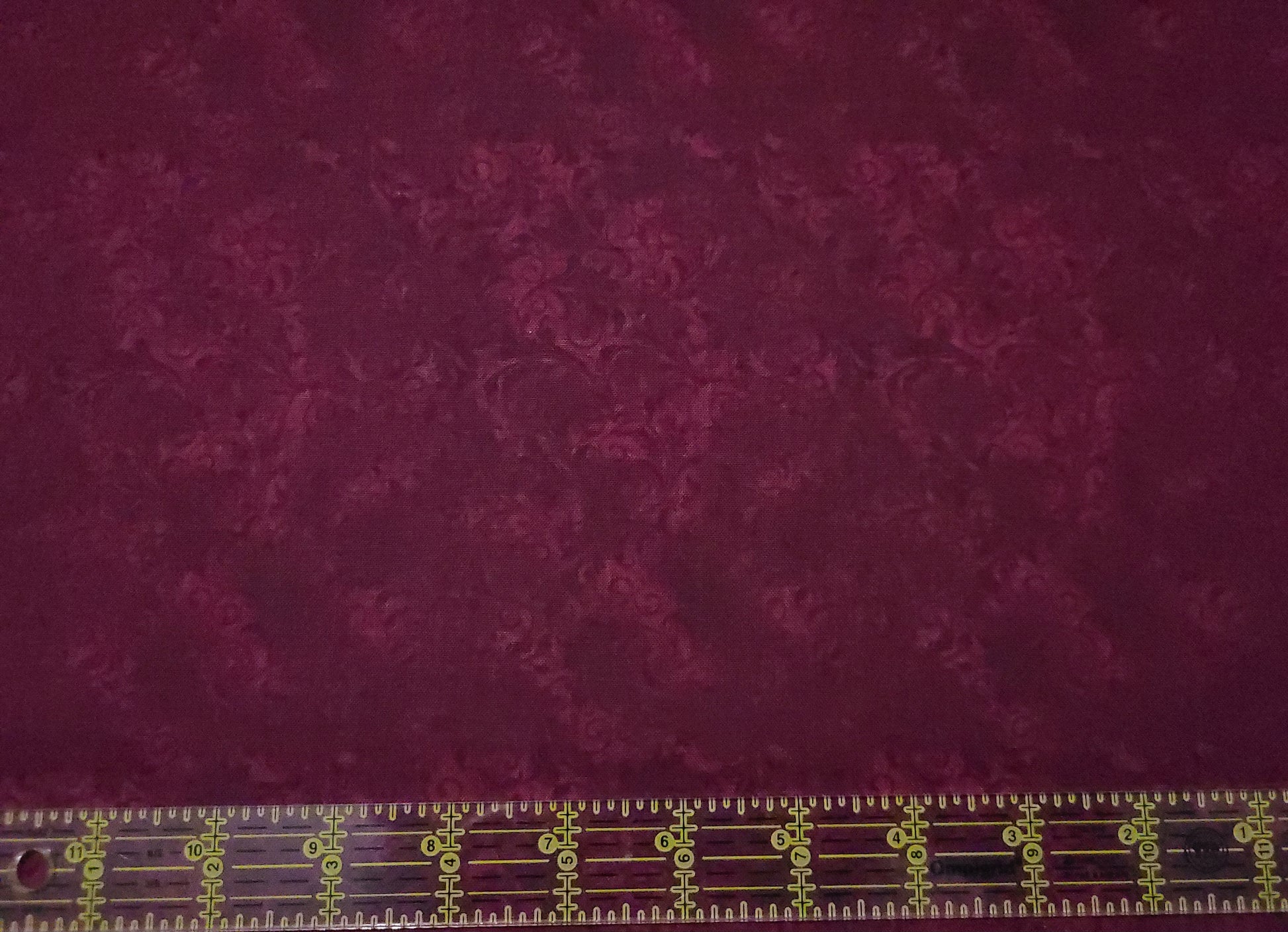 Timeless Treasures tonal ECHO-C 5500 dark red 100% Cotton fabric
