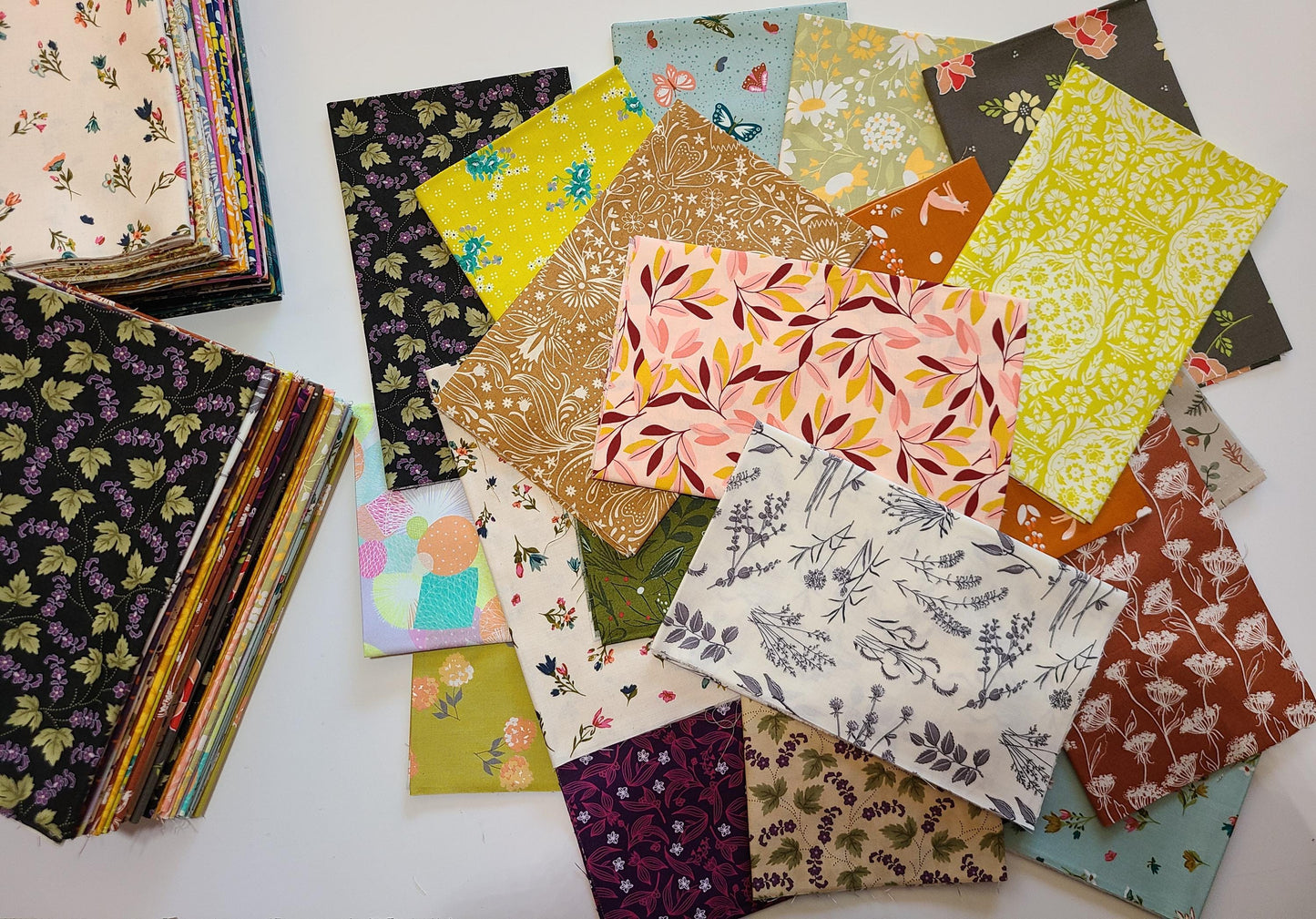 Moda Fabrics curated random fat quarter bundles happy Saturday Stash building 100% cotton fabric