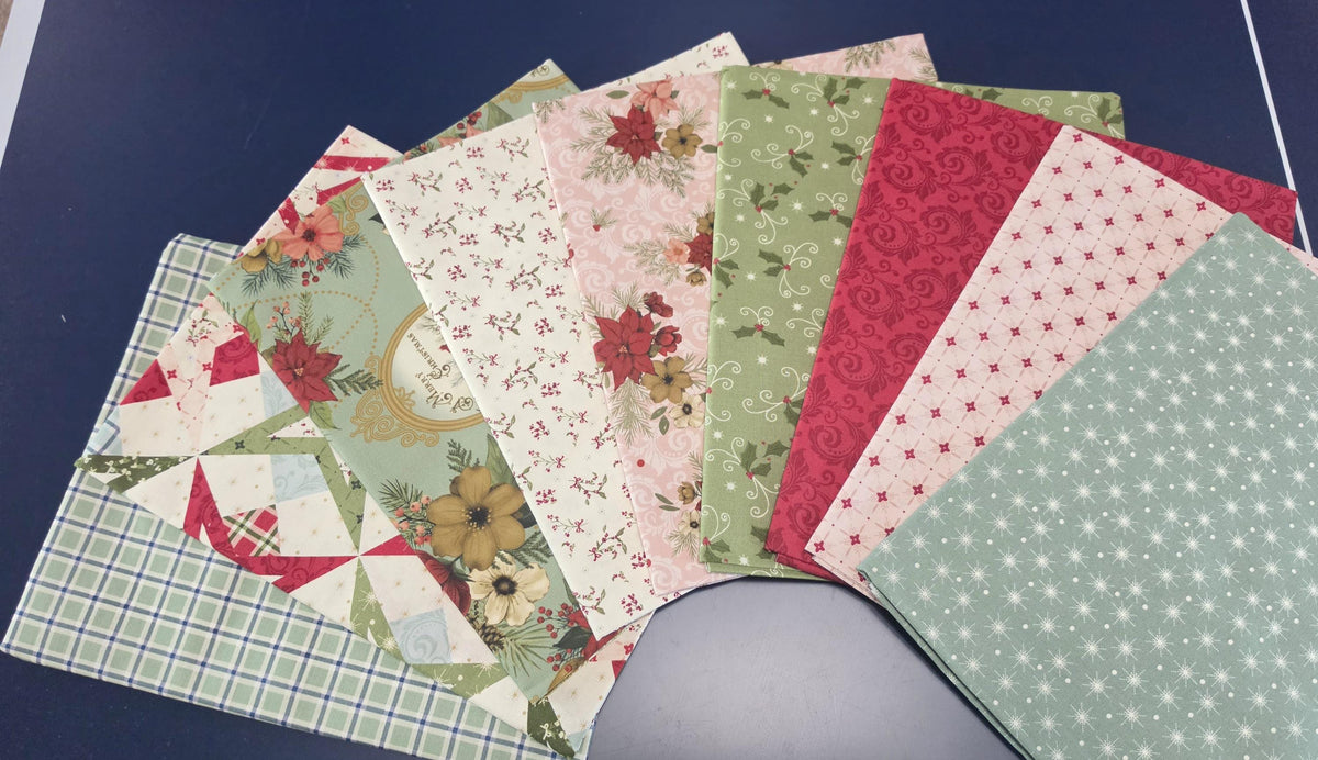 Christmas Greetings Fat Quarter bundles 17660S-10 Spruce Classic quilting from Riley Blake Designs 100% Cotton Fabrics Pre-cut